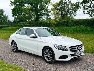 Used Mercedes C220 170 HP (125 kW) 2015 White Sedan