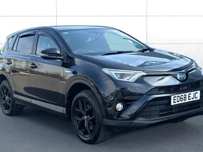 Usado Toyota RAV4 197 HP (144 kW) 2018 SUV