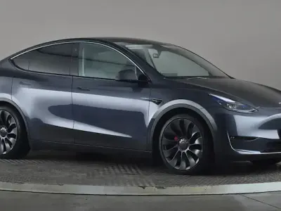 Usado Tesla Model Y Performance 392 kW (534 HP) 2023 Cinzento SUV