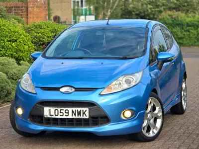 Used Ford Fiesta Zetec 2010 Blue Hatchback