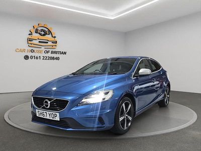 Used Volvo V40 R-Design 122 HP (89 kW) 2017 Blue Hatchback
