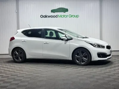 Used Kia Ceed 136 HP (100 kW) 2016 White Hatchback