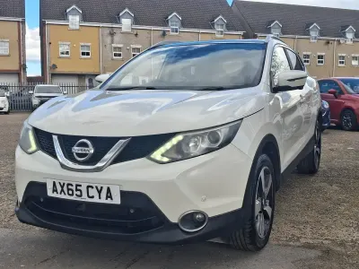 Used Nissan Qashqai N-TEC 115 HP (84 kW) 2015 White SUV