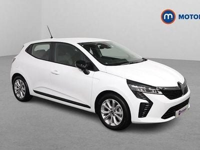 Used Renault Clio V Evolution 143 HP (105 kW) 2025 White Hatchback