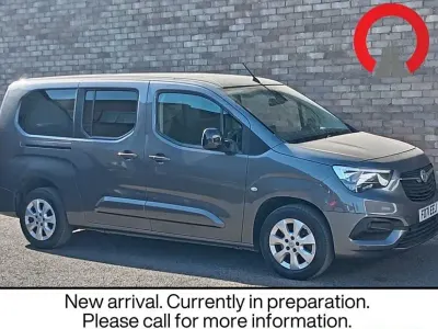 Used Vauxhall Combo S 130 HP (95 kW) 2022 Grey MPV