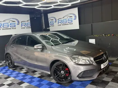 Usado Mercedes A200 AMG line 2016 Gris Utilitario