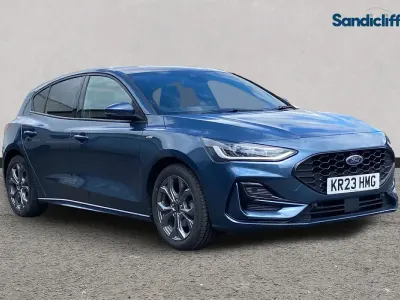 Used Ford Focus ST-Line 125 HP (91 kW) 2023 Blue Estate