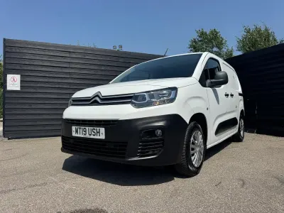 Used Citroën Berlingo 75 HP (55 kW) 2019 White MPV