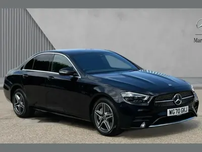 Usado Mercedes E300 AMG line 301 HP (221 kW) 2020 Preto Sedan