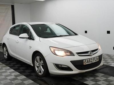Used Vauxhall Astra SRi 2012 White Hatchback