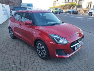 Begagnad Suzuki Swift SZ-L 2023 Röd Halvkombi