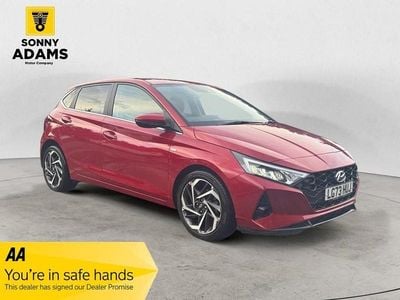 Used Hyundai i20 Premium 100 HP (73 kW) 2023 Red Hatchback