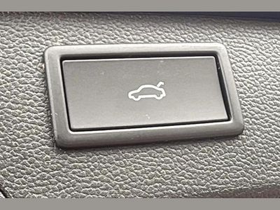 Used VW Passat R-line 272 HP (200 kW) 2025 Black Estate