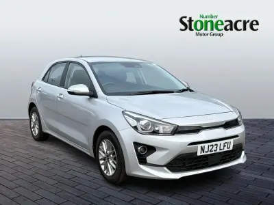 Used Kia Rio 101 HP (74 kW) 2023 Silver Hatchback