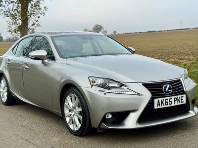 Lexus IS300h
