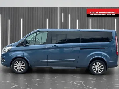 Used Ford Tourneo Titanium 130 HP (95 kW) 2018 Blue MPV