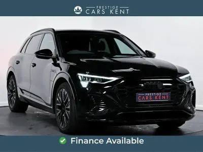 Usado Audi e-tron Black Edition 11 kW (15 CV) 2023 Negro SUV
