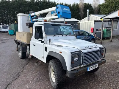 Used Land Rover Defender 122 HP (89 kW) 2013 White Cabriolet