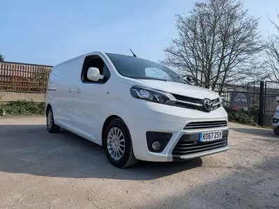 Usado Toyota Proace Comfort 2017 Blanco Monovolumen