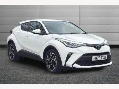 Używany Toyota C-HR Design 122 KM (89 kW) 2023 Biały SUV