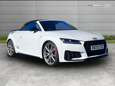 Używany Audi TT Roadster Black Edition 245 KM (180 kW) 2023 Biały Kabriolet