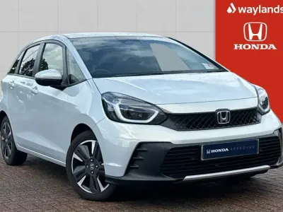 Used Honda Jazz Advance 2023 White Hatchback