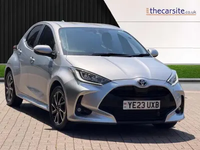 Used Toyota Yaris Design 91 HP (66 kW) 2023 Silver Hatchback