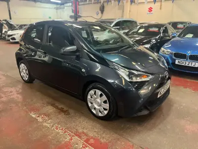 Used Toyota Aygo X-play 72 HP (52 kW) 2019 Grey Hatchback