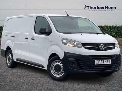 Second-hand Vauxhall Vivaro S 100 CP (73 kW) 2023 Alb Monovolum