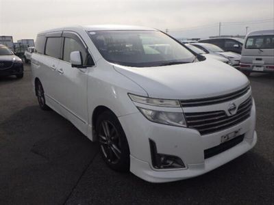 used Nissan Elgrand 2.5 Highway Star 4WD 5dr 8 Seats