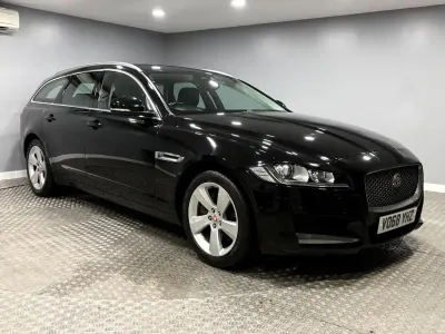 Used Jaguar XF Sportbrake Portfolio 240 HP (176 kW) 2018 Black Estate