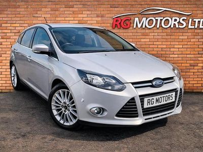 Used Ford Focus Zetec 125 HP (91 kW) 2012 Silver Hatchback