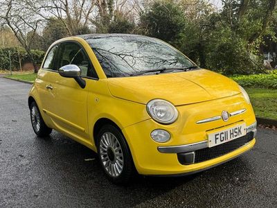Usado Fiat 500 Lounge 69 HP (50 kW) 2011 Amarelo Citadino