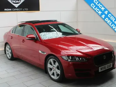 Used Jaguar XE Portfolio 180 HP (132 kW) 2016 Red Sedan