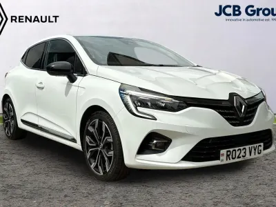 Used Renault Clio Techno 145 HP (106 kW) 2023 White Hatchback