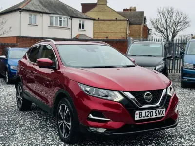 Used Nissan Qashqai N-Connecta 2020 Red SUV