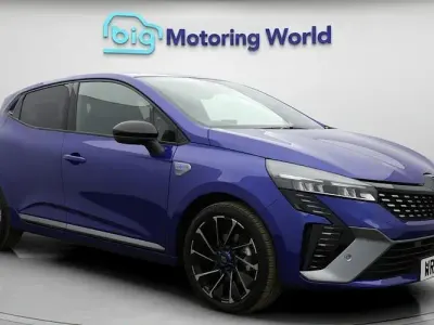 Używany Renault Clio V Esprit Alpine 143 KM (105 kW) 2024 Niebieski Hatchback
