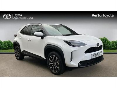 White New 2025 Toyota Yaris Cross Design SUV | £25,695 (Fair price)