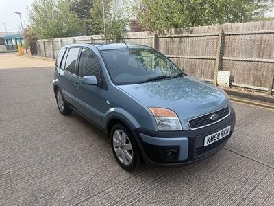 Used Ford Fusion 101 HP (74 kW) 2008 Silver Hatchback