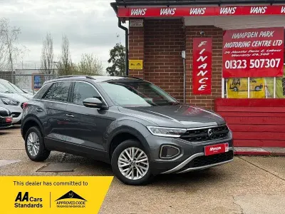 Used VW T-Roc Life 150 HP (110 kW) 2022 Grey SUV