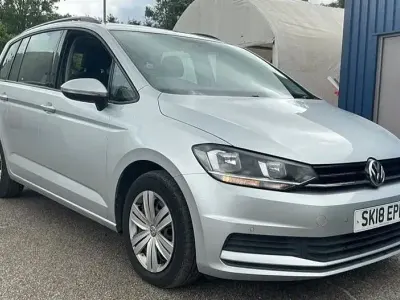 Used VW Touran S 115 HP (84 kW) 2018 Silver MPV
