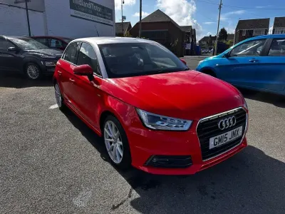 Begagnad Audi A1 S-Line 2015 Röd Halvkombi