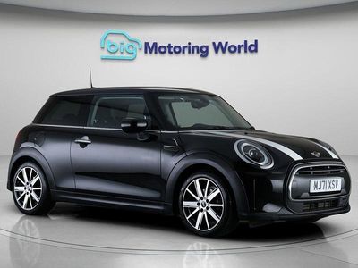 Black Used 2021 Mini Cooper Classic Hatchback | £12,800 (Fair price)