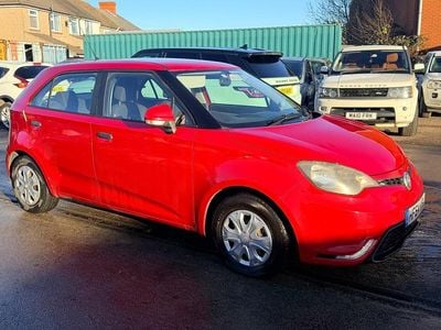 Used MG MG3 106 HP (77 kW) 2014 Red Hatchback