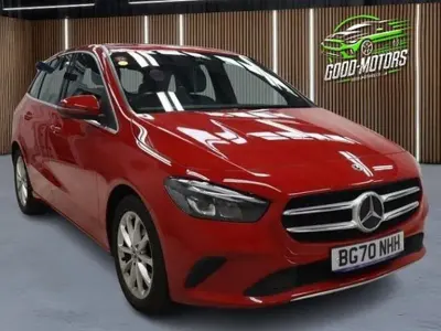 Used Mercedes B200 2020 Red Hatchback
