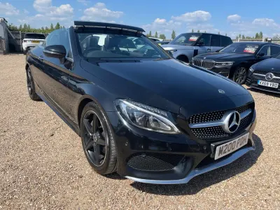 Usado Mercedes C220 AMG line 170 HP (125 kW) 2017 Preto Cabrios