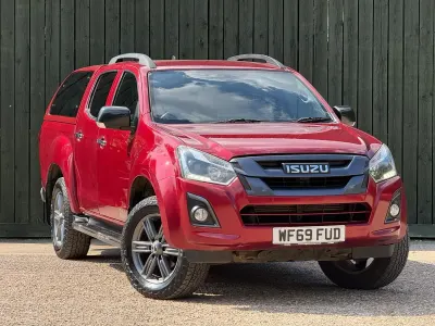 Used Isuzu D-Max 164 HP (120 kW) 2019 Red Pickup