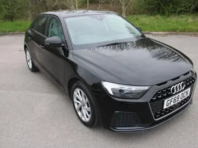 Begagnad Audi A1 Sport 2019 Svart SUV