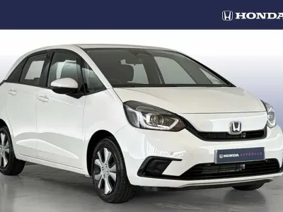 Used Honda Jazz Hybrid 106 HP (77 kW) 2021 Platinum white Hatchback
