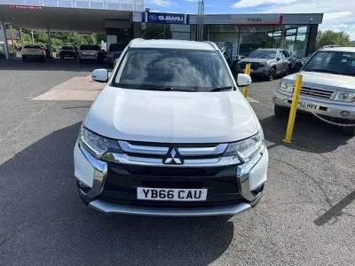 Used Mitsubishi Outlander 147 HP (108 kW) 2017 White SUV